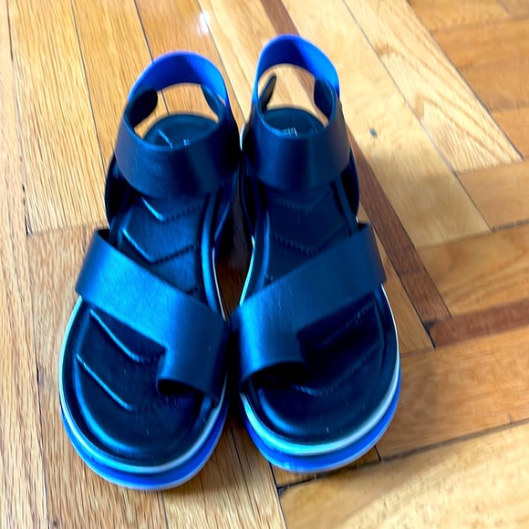 franco sarto haiku slip on